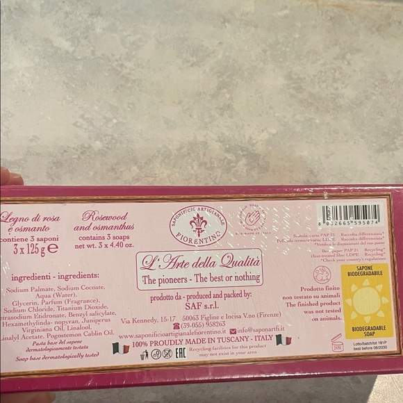 NIB Rosewood and Osmanthus Luxury Soap - Picture 6 of 6